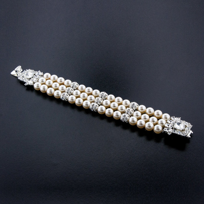3-Row Pearl Bracelet with Fancy Clasp - cream