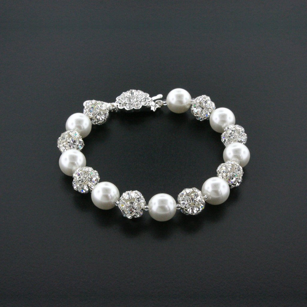 snow white pearl bracelet with rhinestone beads
