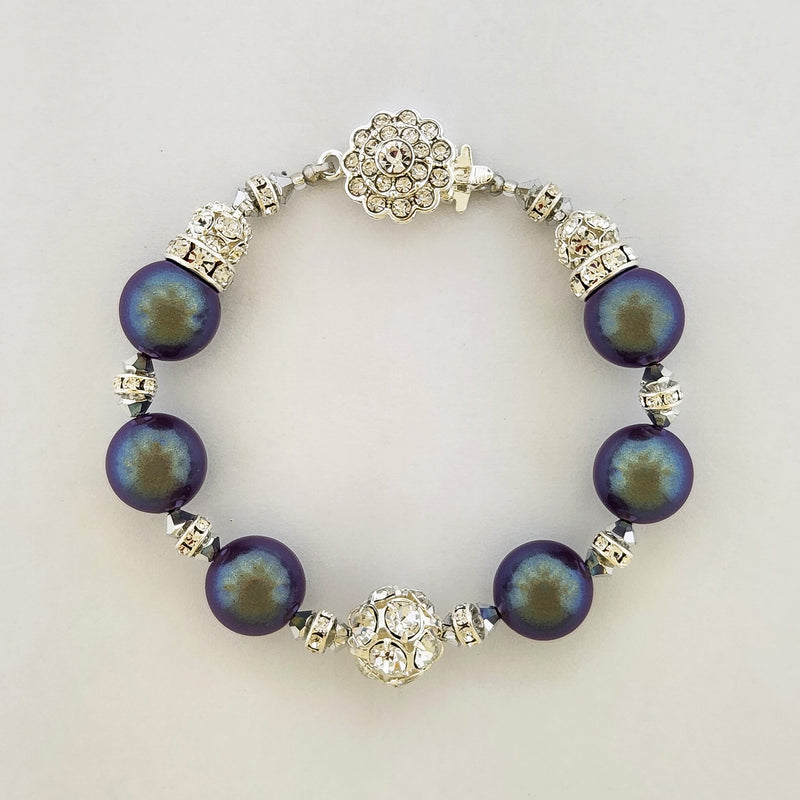 Pearl Bracelet with Crystal Embellishments