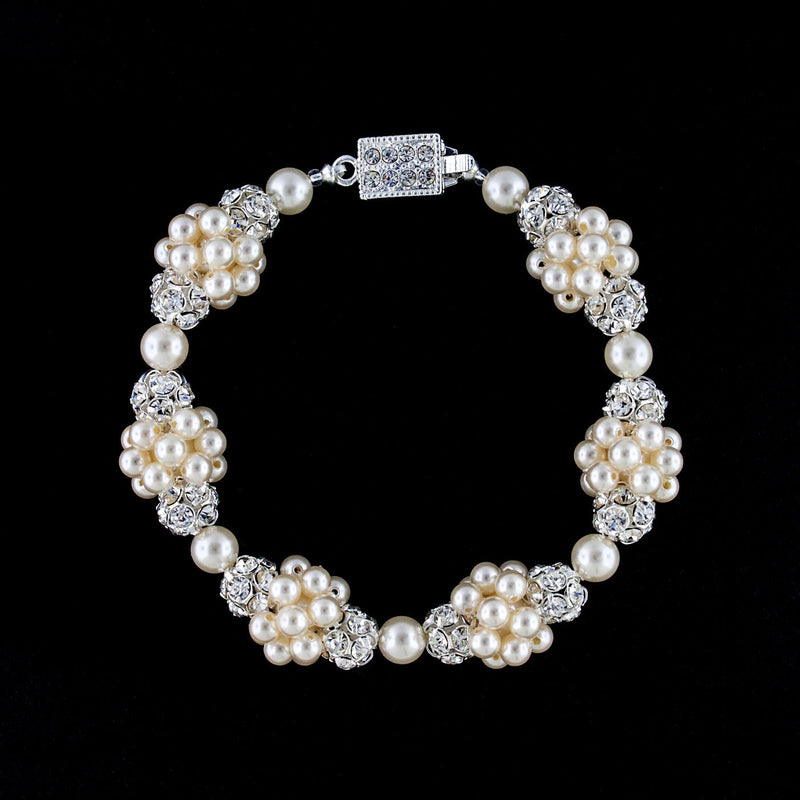 White Clustered Pearl Bracelet